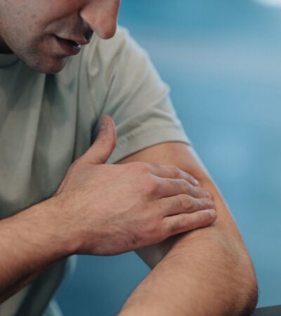 Left Arm Pain: Causes, Symptoms, Treatment, Severity