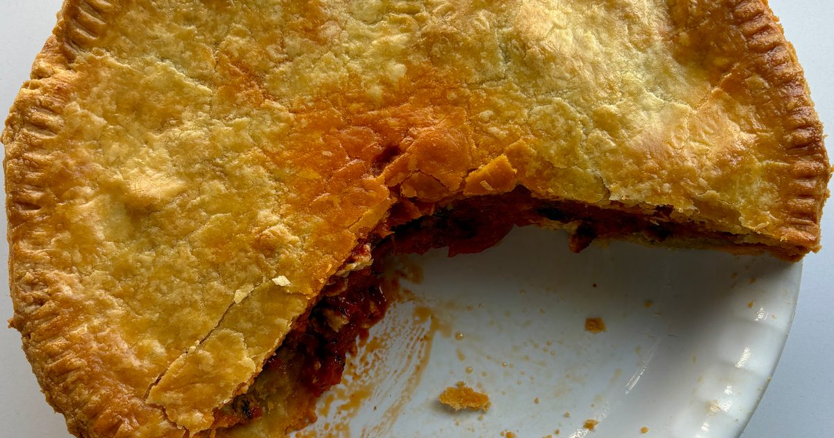 Nigerian red chicken & plantain pie