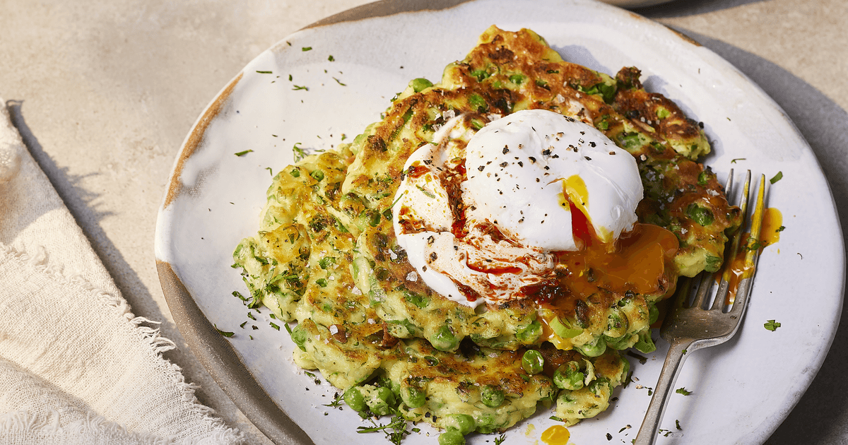 Pea & ricotta fritters