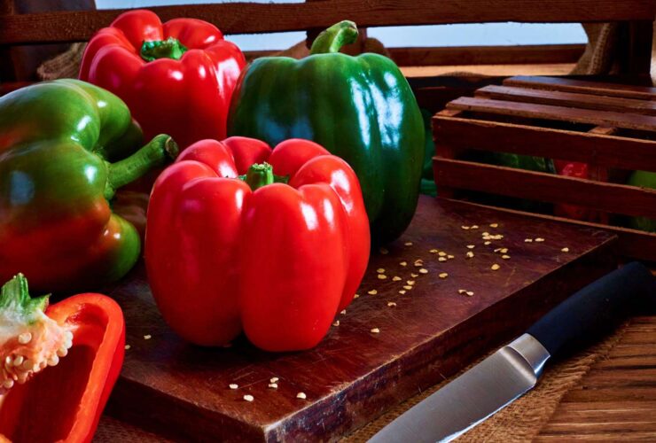 Red vs. Green Bell Peppers: Which Is More Nutritious?