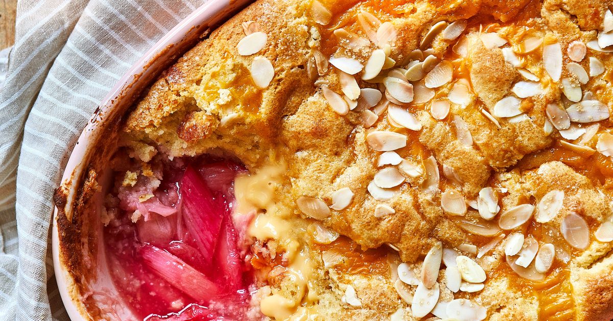 Rhubarb, almond & custard sponge pudding recipe