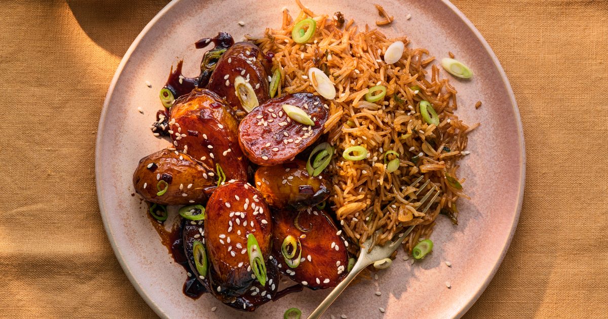 Sticky & spicy potatoes with sesame rice