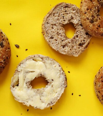 The 4 Healthiest High-Protein Bagels to Try, According to Dietitians