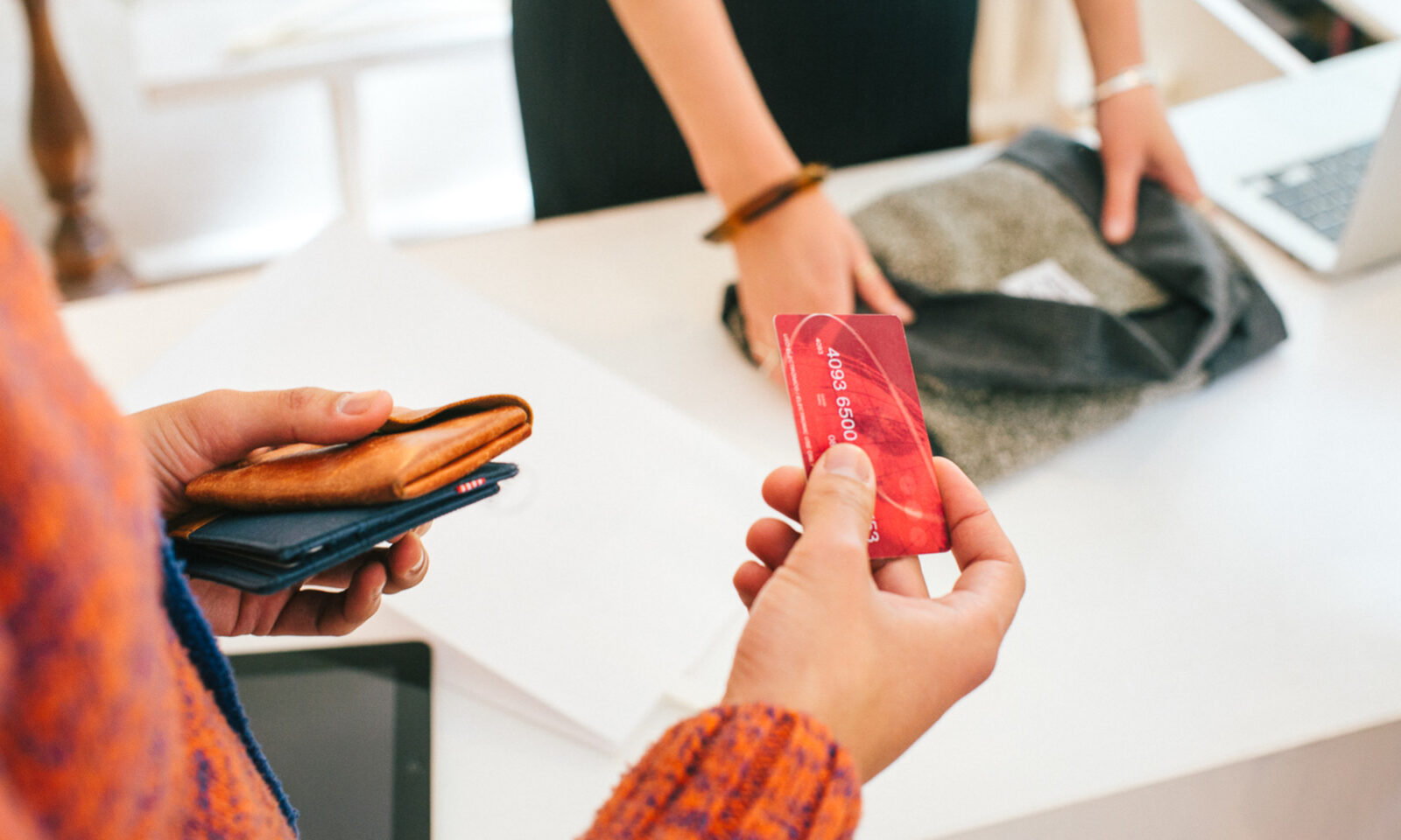 These 3 Zodiac Signs Tend To Be The Worst With Their Money