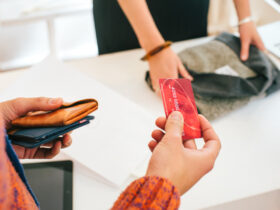 These 3 Zodiac Signs Tend To Be The Worst With Their Money