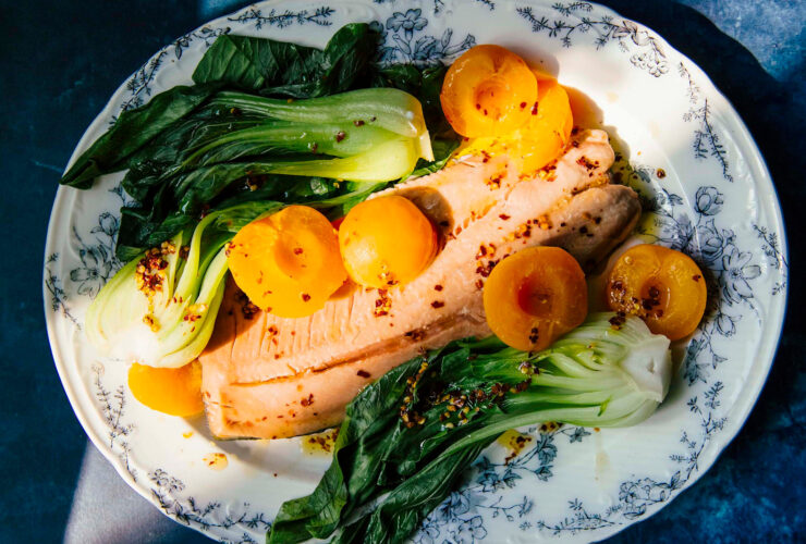 This Ginger Salmon Is Teeming With Anti-Inflammatory Spices & Omega-3s