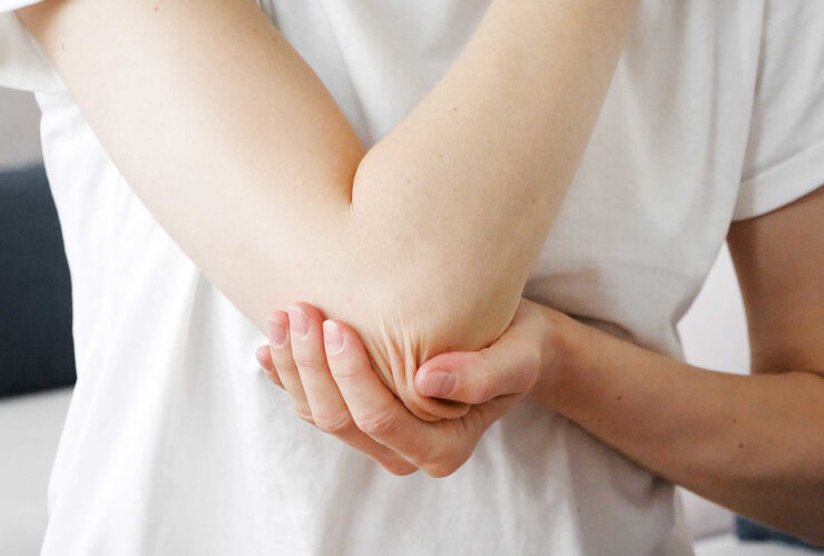 This Skin Condition Leads To Painful Joints & Arthritis, New Research Reveals