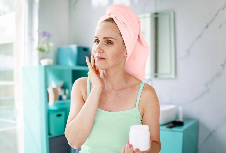 How to Manage Atopic Dermatitis During Menopause