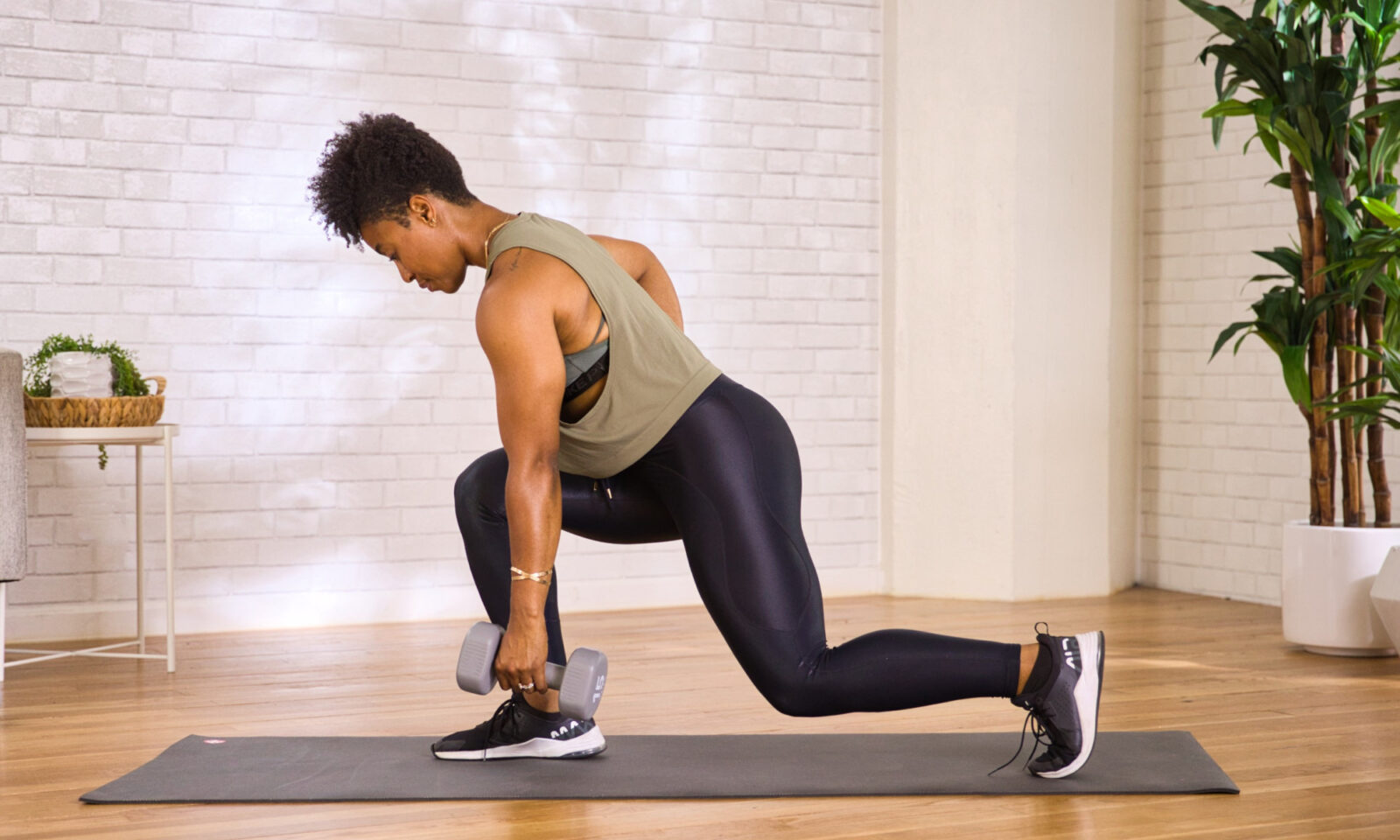 Compound Exercises: Benefits & 10 To Try In Your Training