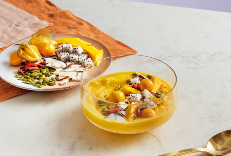 These Anti-Inflammatory Smoothie Bombs Are A Perfect Breakfast