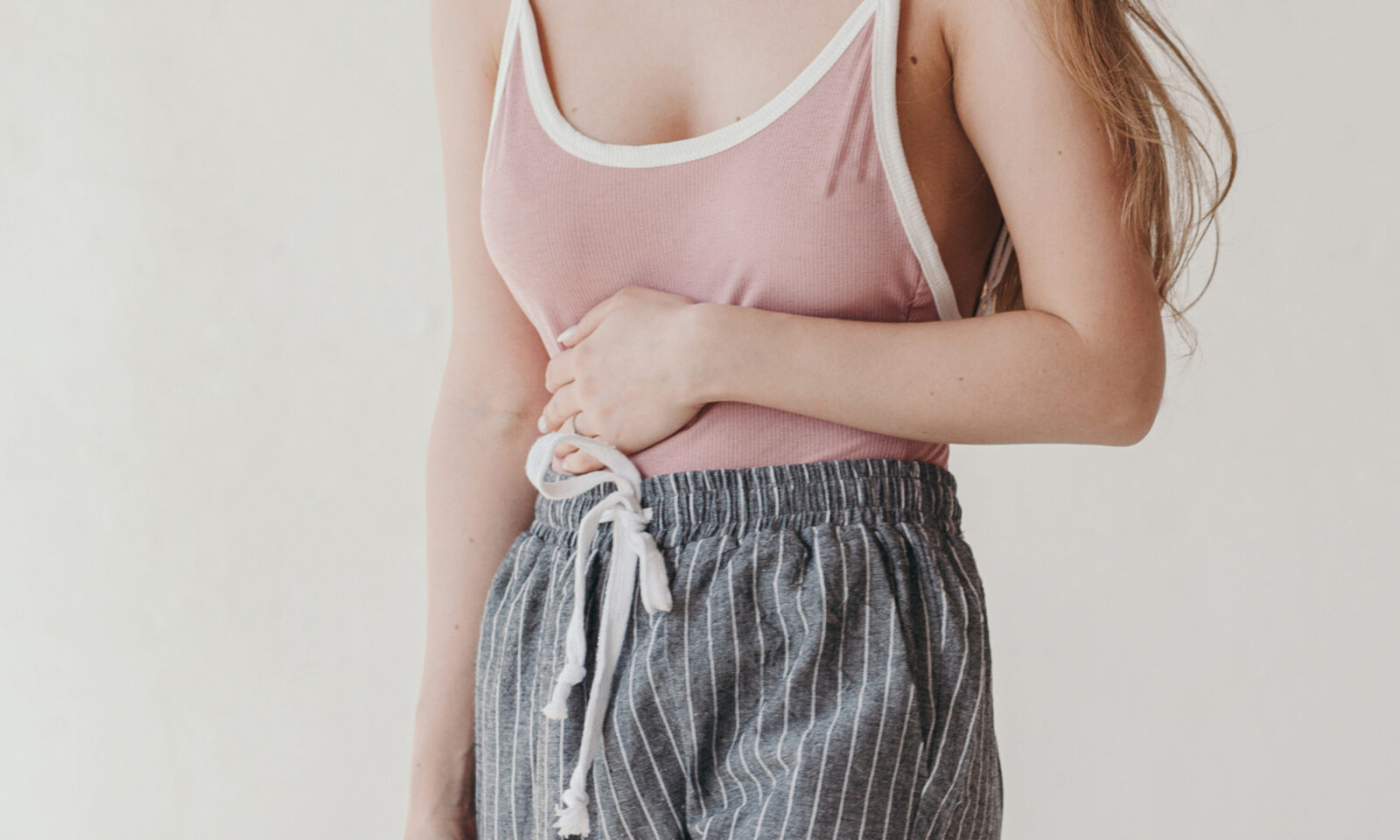 These Foods Help Reduce Water Retention & Everyday Puffiness