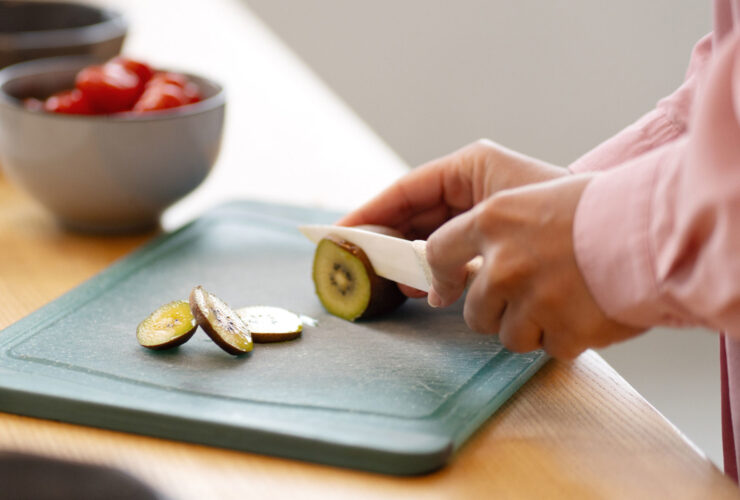 Why Eating 2 Kiwis A Day Can Boost Your Gut, Immunity & Sleep