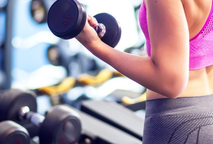 15 arm exercises with weights for building strength