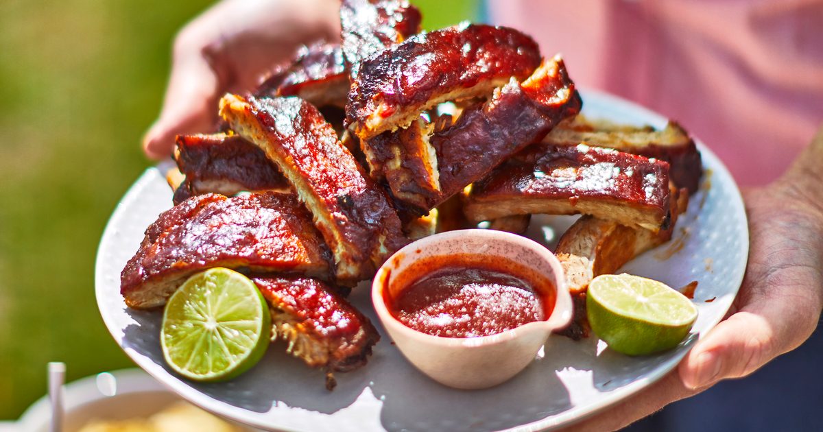 7 things top chefs do at a BBQ that most of us don't