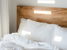 How Your Bedtime Affects Your Brain, Mood, & Mindfulness