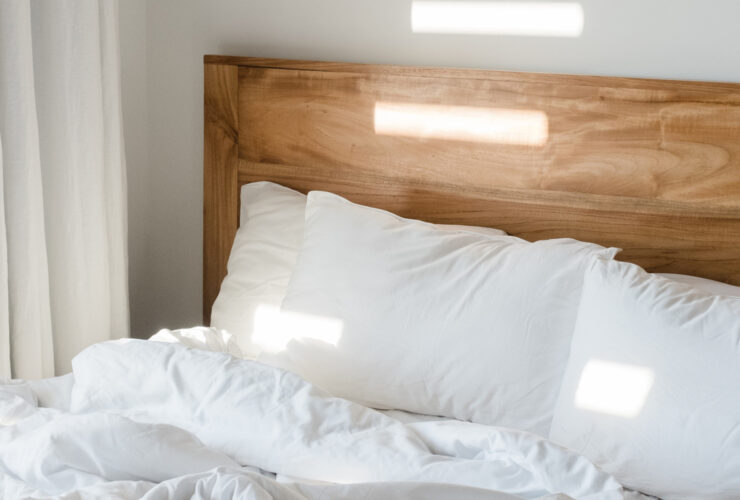 How Your Bedtime Affects Your Brain, Mood, & Mindfulness